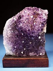 アメジスト紫水晶原石クラスター<br> ブラジル産 820g (137)
