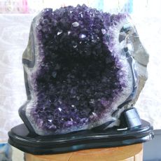 アメジスト紫水晶原石クラスター<br> ウルグアイ産 12.8kg (8) <font color=red>特価</font>