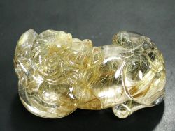 天然水晶彫刻品<br>ゴールデンルチル貔貅(ひきゅう)<br> 135g (73)