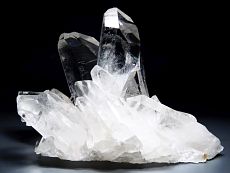 水晶クラスターA+<br> ブラジル・コリント産<br> 1.35kg (*L1)