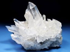 水晶クラスターA-<br> ブラジル・コリント産<br> 1.61kg (L4)