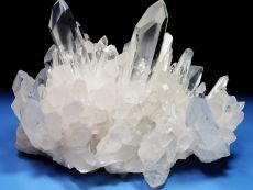 水晶クラスターA+<br> ブラジル・コリント産<br> 1.8kg (*L8)