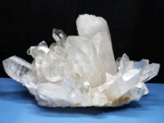 水晶クラスターA+<br> ブラジル・コリント産<br> 4.6kg (L15)