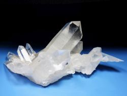 水晶クラスターA<br> ブラジル・コリント産<br> 1.95kg (L9)
