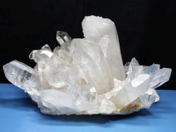 水晶クラスターA+<br> ブラジル・コリント産<br> 4.6kg (L15)