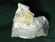 金脈石原石
