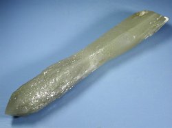 ヘデンバーガイトインクォーツ<br> 緑水晶・内モンゴル<br> 22.4cm,325g (*11)