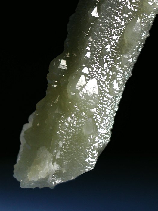 ヘデンベルガイトinクォーツ 緑水晶・内モンゴル 13.4cm170g (*6)