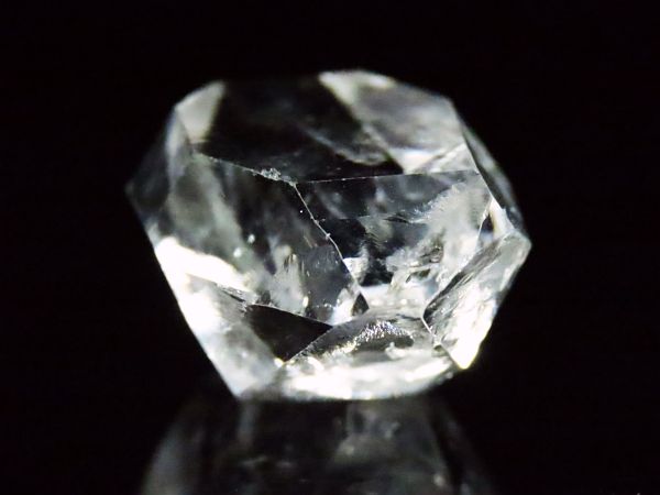 ハーキマーダイヤモンド 単結晶 2.7g (162)