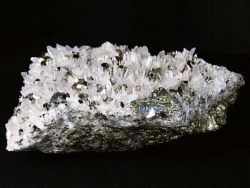 水晶 黄銅鉱 黄鉄鉱 閃亜鉛鉱<br> 尾太鉱山産 1462g (184)
