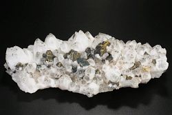 水晶,黄銅鉱,黄鉄鉱<br> 尾太鉱山産 531g (231)