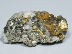 水晶,黄銅鉱,黄鉄鉱,閃亜鉛鉱<br> 尾太鉱山産 25g (264)