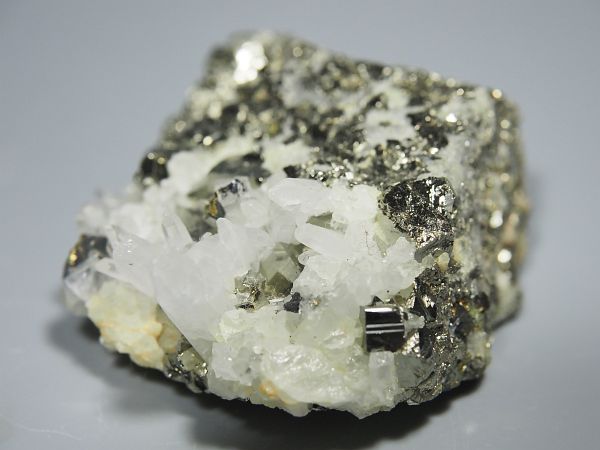 SzzMz zRY 45g (261)