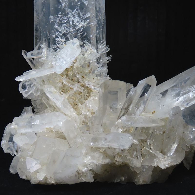 RrAANX^[ 1165g (135)