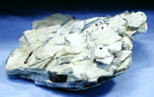 カイヤナイト藍晶石 スイス産 (26G8-31)