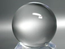 水晶丸玉・３Ａ最高級透明無垢天然水晶丸玉 ・鑑別書付含 50mm以上