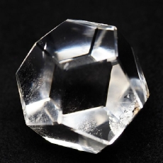 水晶・１２面カット<br> 35.5mm (15)