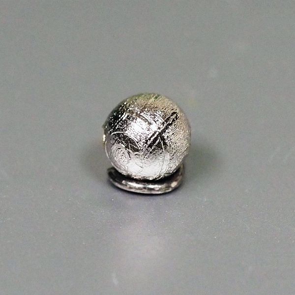 ギベオン隕石ビーズ ６mm (246)