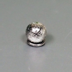 ギベオン隕石ビーズ<br> ６mm (249)