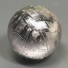 ギベオン隕石ビーズ<br>3A 15mm (120)