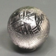 ギベオン隕石ビーズ<br>3A 14.5mm (125)
