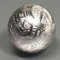 ギベオン隕石ビーズ<br>3A 15mm (135)