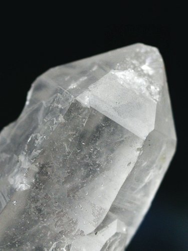 ������(281)���C�g�j���O�N���X�^��