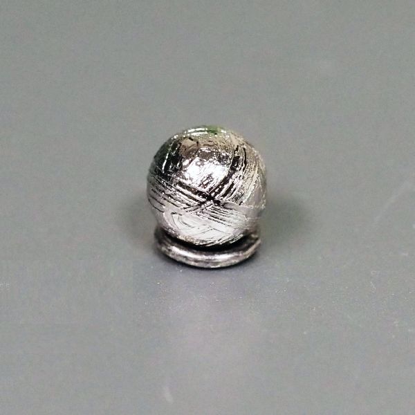 ギベオン隕石ビーズ 6mm (249)
