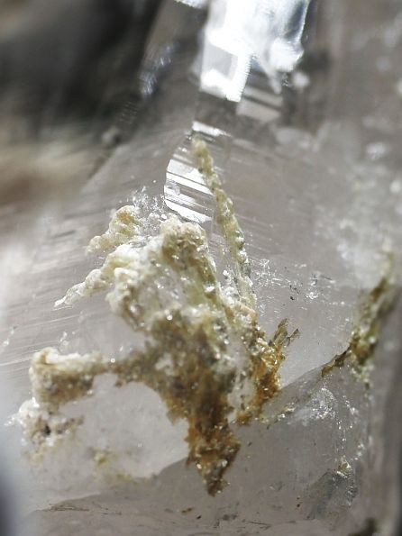 Aivi(NeBi[g)Yq} lp[ 115g (14) E_