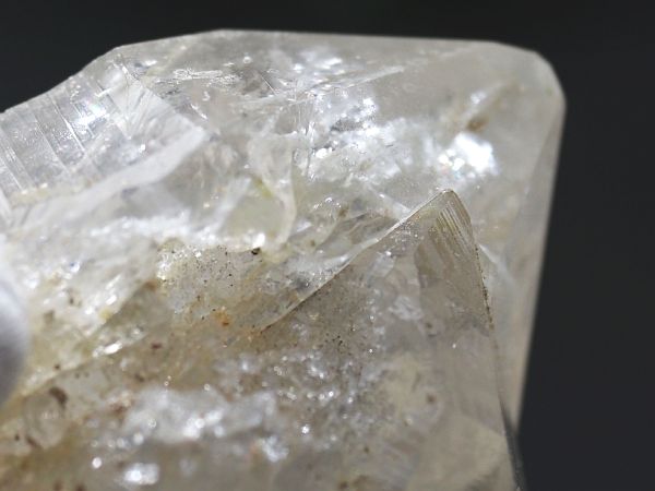 Aivi(NeBi[g)Yq} lp[ 65g (15) EZttB[hE_