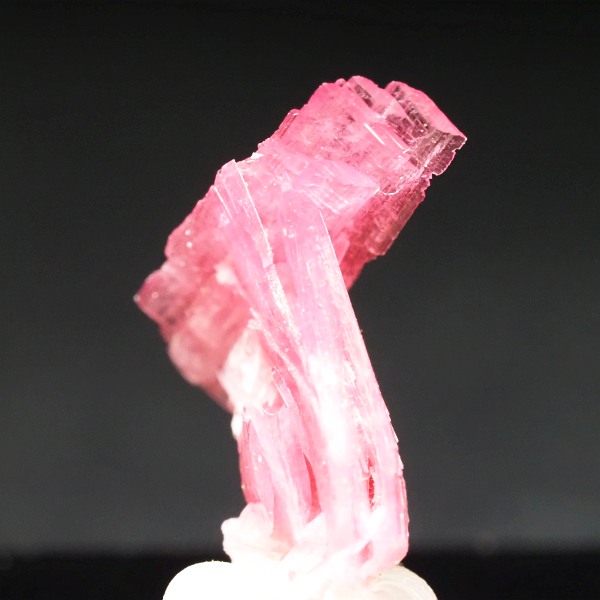 ���[�h�i�C�g�������� �΂�P�� 17x8x16(mm) (244)