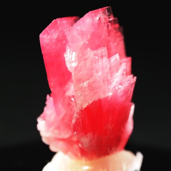 ���[�h�i�C�g�������� �΂�P�� 9.5x12x19(mm) (260)