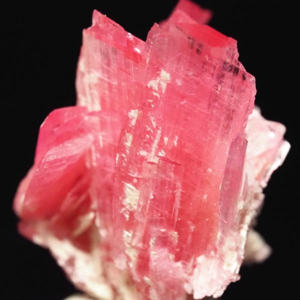 ���[�h�i�C�g�������� �΂�P�� 16x14x18.5(mm) (269)