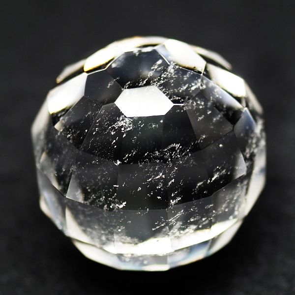 E~[{[ a26mm (9)