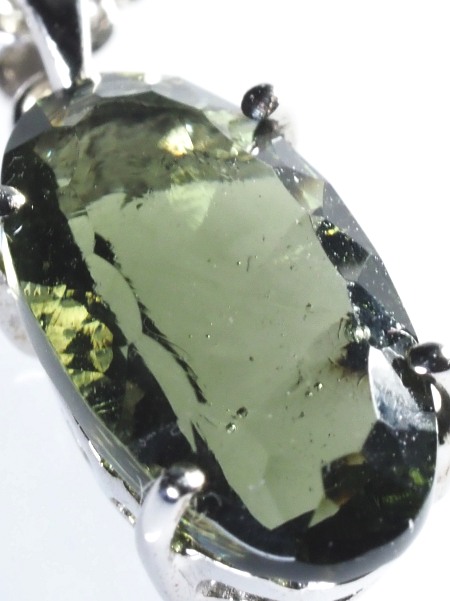 �����_�o�C�g�y���_���g�I�[�o�� 0.9g(31)