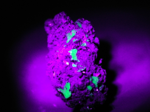 ӊDEzEIgD[iCgAutunite(1)