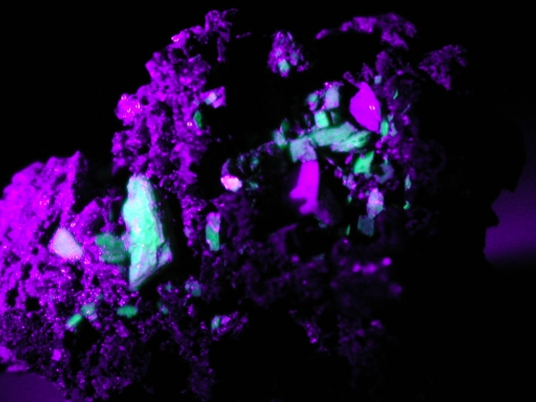 ӊDEzEIgD[iCgAutunite(7)