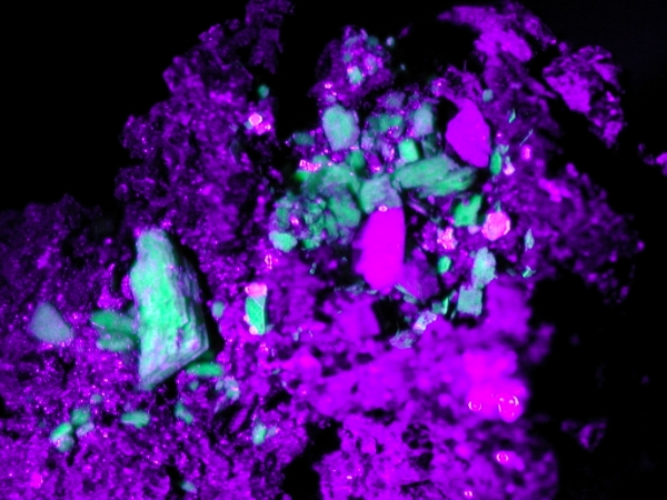 ӊDEzEIgD[iCgAutunite(7)