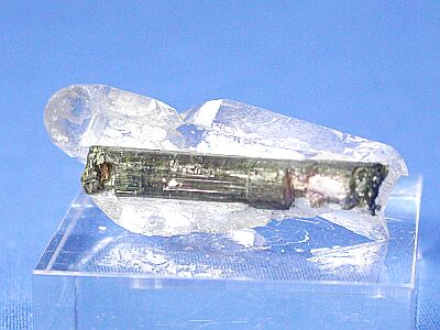 @ 41 x 15 x 17 (mm)